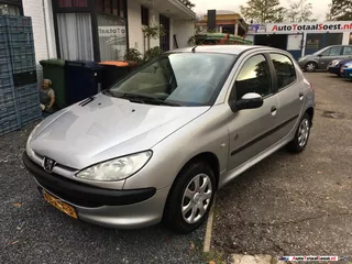 Peugeot 206 VERKOCHT