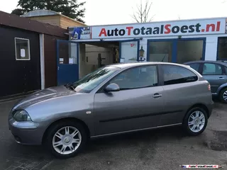 Seat Ibiza 1.4 16V 75pk Stella