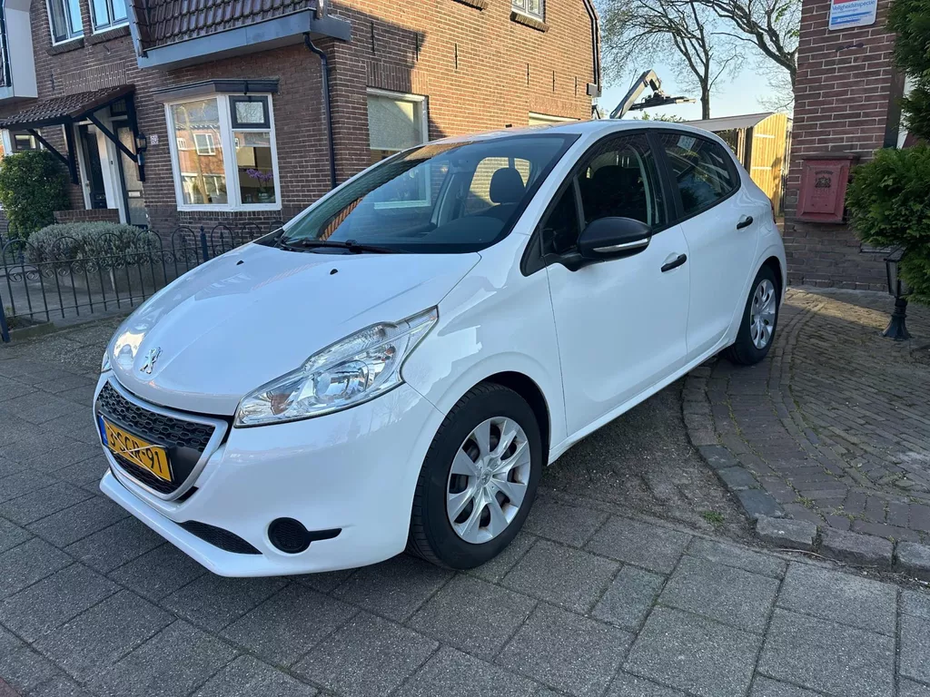 Peugeot 208 1.2 VTi Access