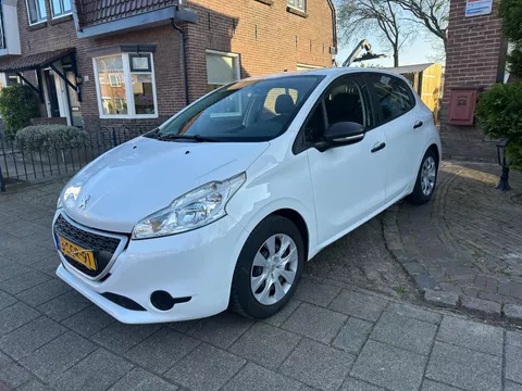 Peugeot 208 1.2 VTi Access