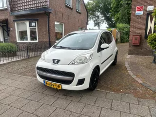 Peugeot 107 1.0-12V XS